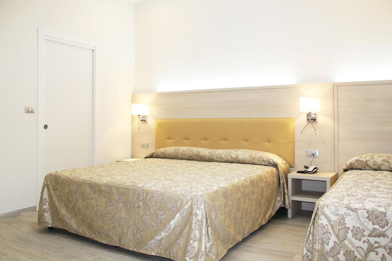 Hotel Metropoli Milano Esterno foto