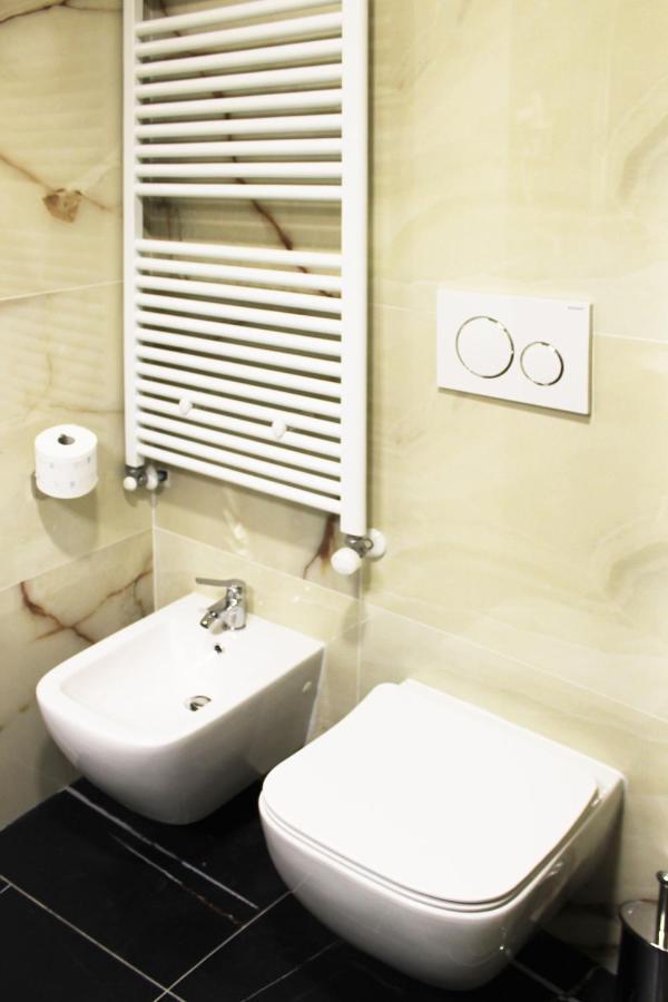 Hotel Metropoli Milano Esterno foto