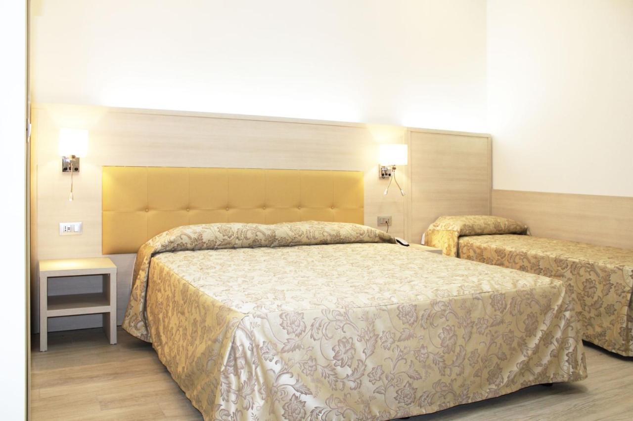 Hotel Metropoli Milano Esterno foto