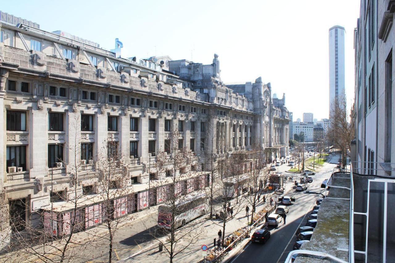 Hotel Metropoli Milano Esterno foto