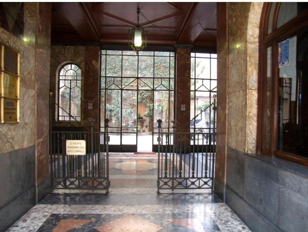 Hotel Metropoli Milano Esterno foto